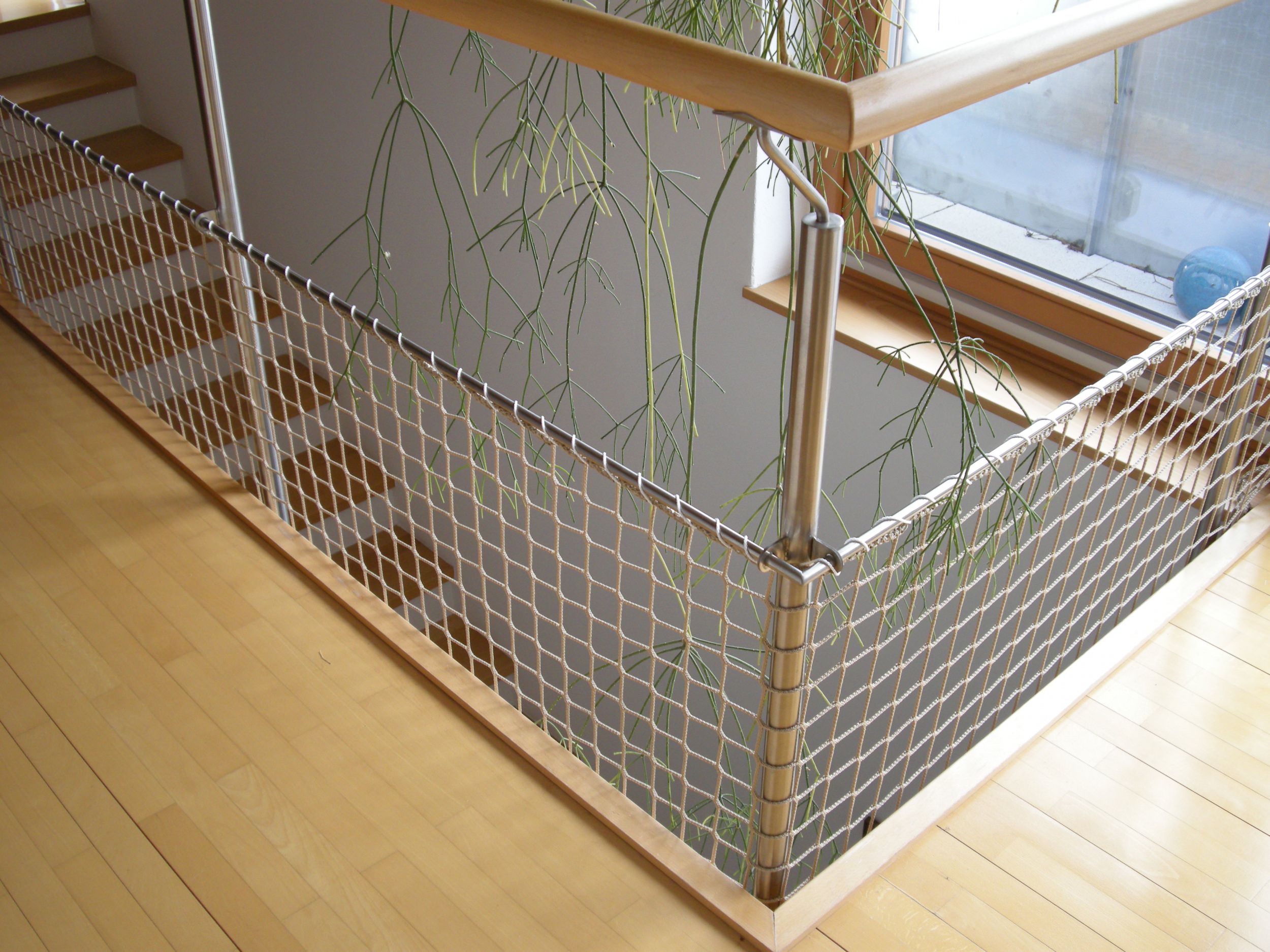 Staircase safety nets 1